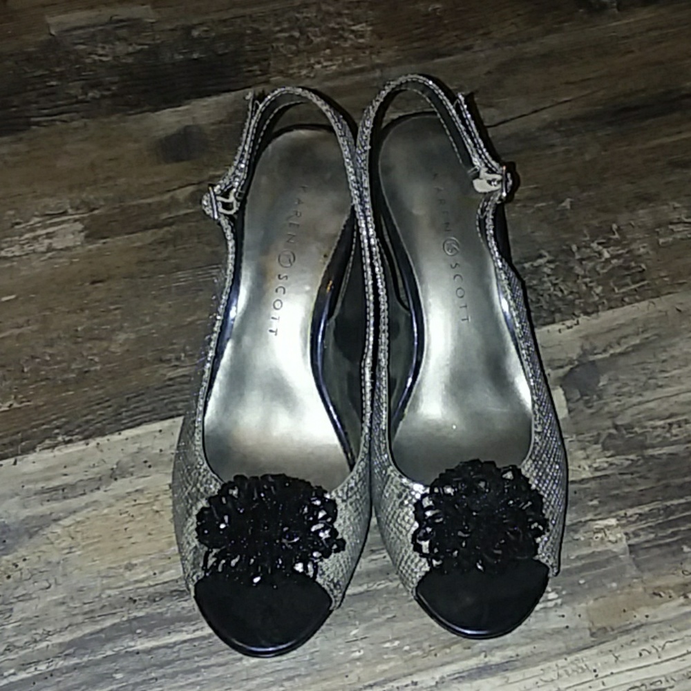 Karen Scott Heels